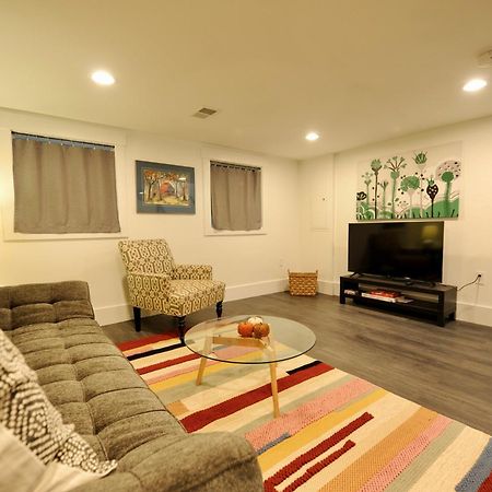 Cherry Blossom Townhouse, Easy Dc Access 워싱턴 외부 사진
