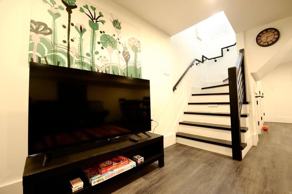 Cherry Blossom Townhouse, Easy Dc Access 워싱턴 외부 사진