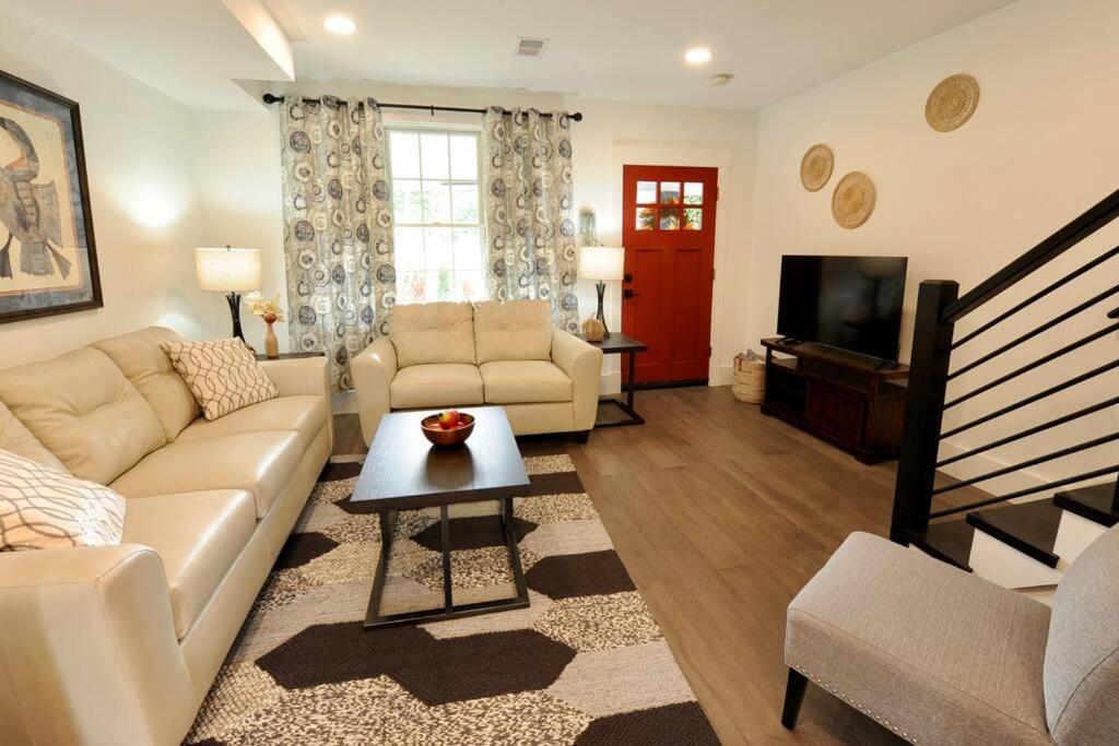 Cherry Blossom Townhouse, Easy Dc Access 워싱턴 외부 사진