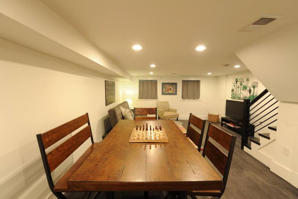 Cherry Blossom Townhouse, Easy Dc Access 워싱턴 외부 사진