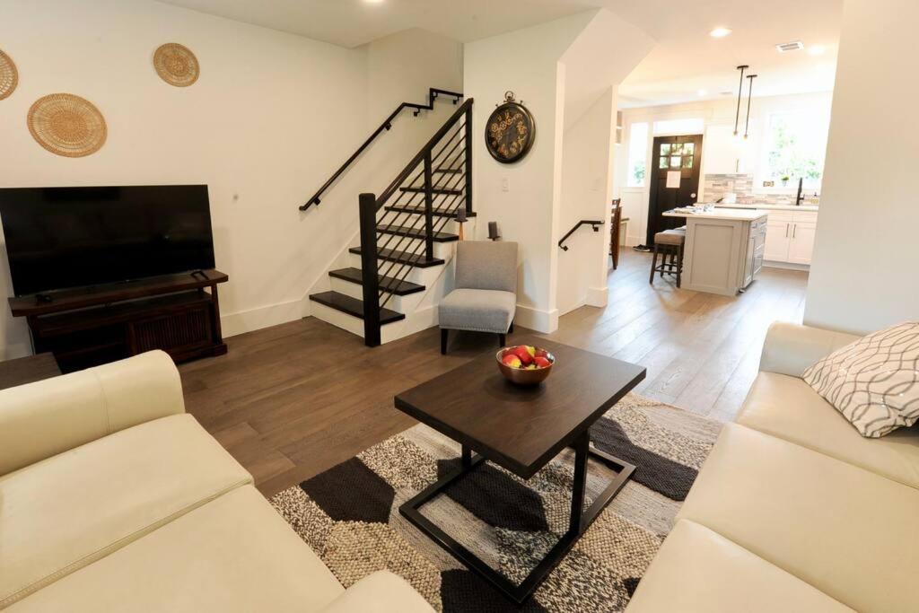 Cherry Blossom Townhouse, Easy Dc Access 워싱턴 외부 사진