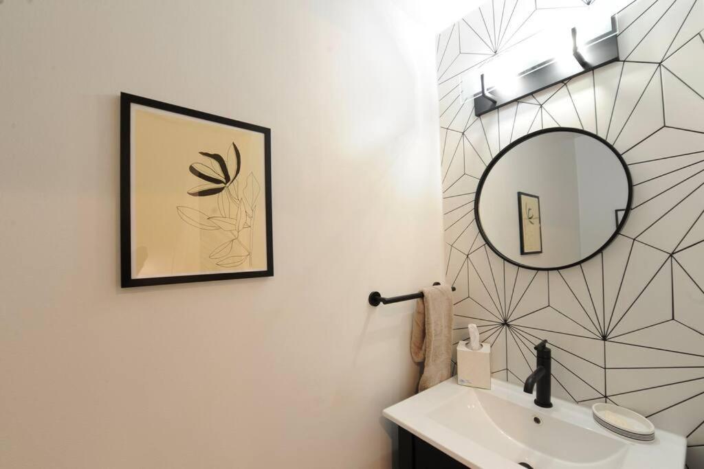 Cherry Blossom Townhouse, Easy Dc Access 워싱턴 외부 사진