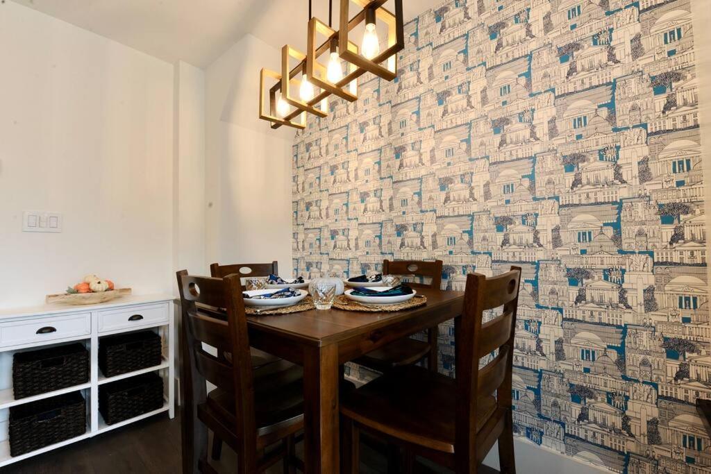 Cherry Blossom Townhouse, Easy Dc Access 워싱턴 외부 사진